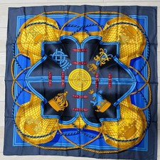 Sciarpa di seta HERMES Carre