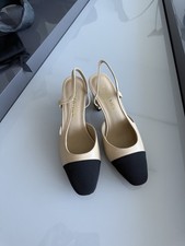 Scarpe basse Chanel in pelle