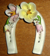 Ferro di Cavallo CAPODIMONTE artigianale in ceramica decorato con fiori vintage