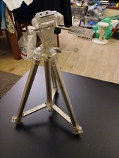 TREPPIEDE CAVALLETTO VIDEOCAMERA UNIVERSALE con piedi estendibili 