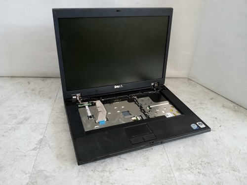 Dell latitude e5500 laptop - e5500, 15"