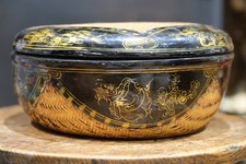 Antica scatola birmana laccata