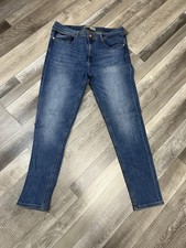 Women’s Zara Basic Z1975