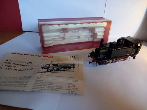 Rivarossi 1117 locomotive - locomotive, fs