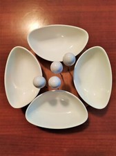 Antipastiera di ceramica con vassoio di bamboo. Brandani.