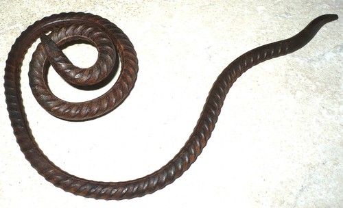 Serpente ferro battuto a - serpente,