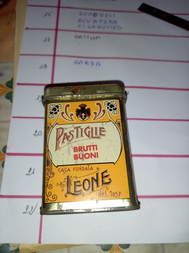 Scatola latta pastiglie brutti - latta,