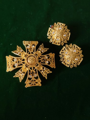 Set gioielli orecchini spilla