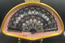 Quadro ventaglio ventaglierà decorato a mano ricamo firmato vintage