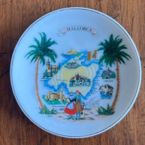 Small mallorca souvenir plate - souvenir,