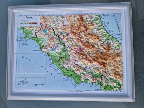 Carta geografica rilievo - carta,