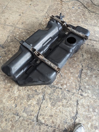 Serbatoio carburante completo