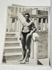 ATLETA CULTURISTA VECCHIA