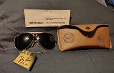 Occhiali da sole sparatutto