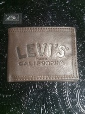 Levis Wallet