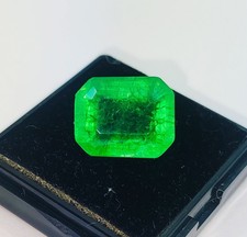 Smeraldo colombiano verde