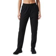 Pantaloni neri per il tempo