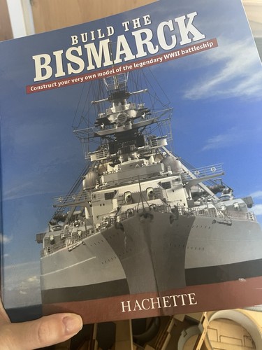 Hachette build the bismarck - hachette,