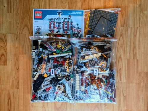Lego advanced models caserma - advanced,