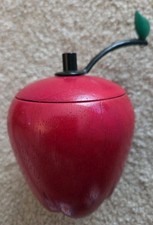 NEW Vtg 1992 Red Wooden Apple Pepper Grinder By M. Kamenstein, Inc. Thailand