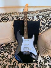 chitarra elettrica usata