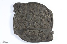 Antica cassa a specchio