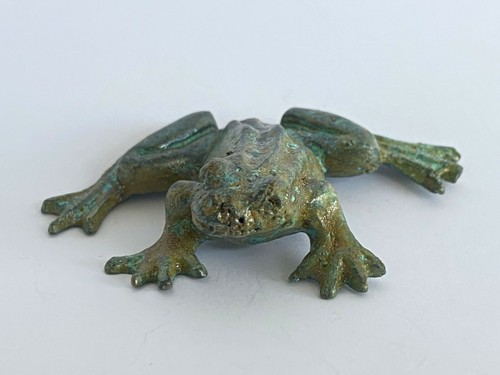 Statua rana - ,