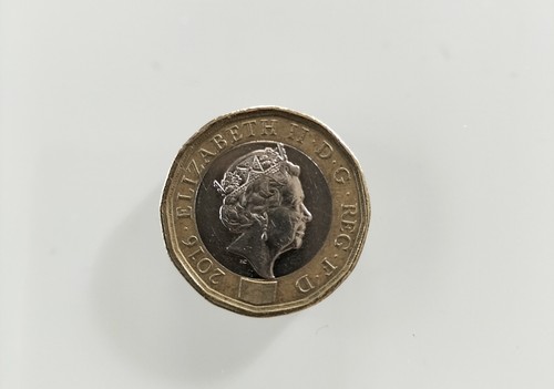One pound 2016 regina - pound,