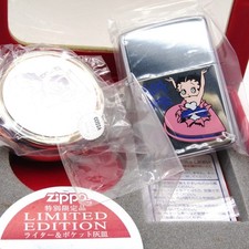 Accendino ad olio Zippo Betty