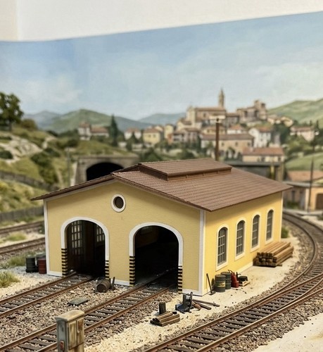 Train rimessa ferroviaria - rimessa,