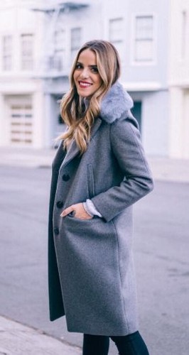 Cappotto nuovo con etichette