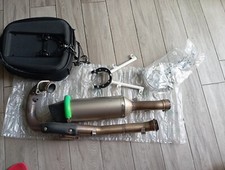 Vendo scarico Completo Leovince Per Moto husqvarna 701 .Anno 2021 Più  Borsello