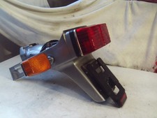Honda GL 500 Silver Wing PC02 (2) EZ82 Indicatore di direzione posteriore luce freno supporto parafango