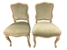 Coppia di antiche poltroncine Veneziane lacca verde profili argentati