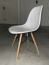 SEDIE LEROY MERLIN legno e plastica