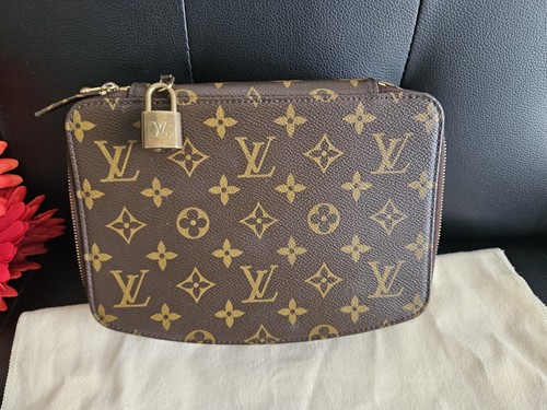 Louis vuitton - louis,