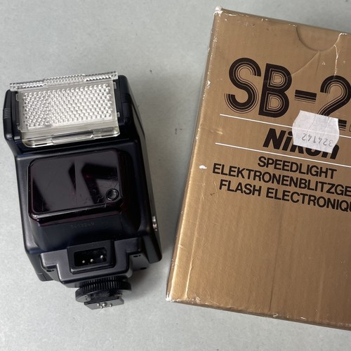 Nikon speedlight per - sb-22,