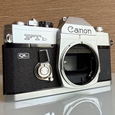 [Ecc] Corpo fotocamera reflex