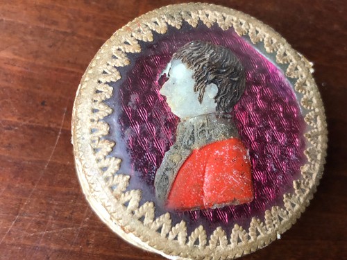 Cofanetto profilo giovane - di,
