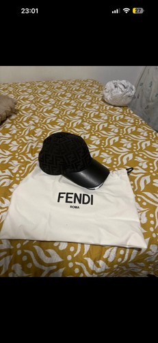 Casquette fendi avec - fendi,