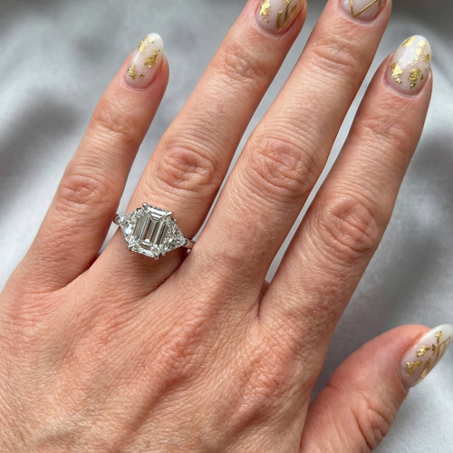 Esclusivo anello con diamanti