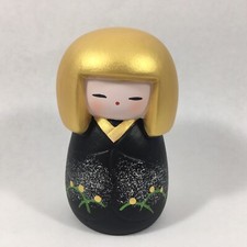 Japanese 2.5"H KOKESHI Doll