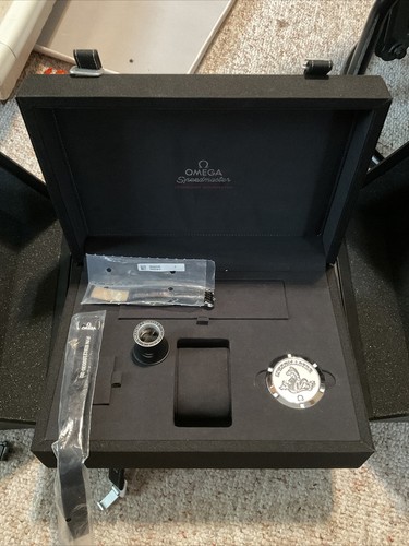 Omega speedmaster moonwatch - omega,