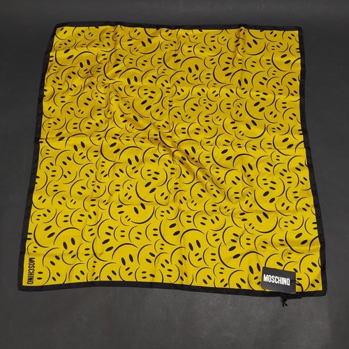Foulard moschino soggetto - foulard,