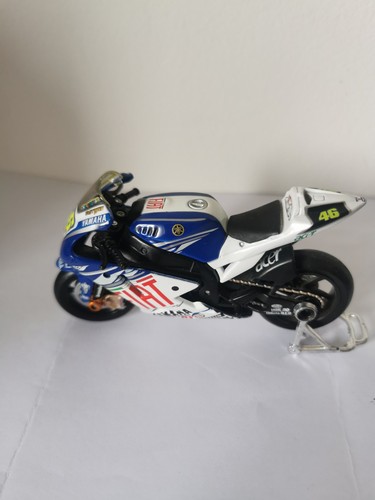 Maisto fiat yamaha yzr - fiat, yzr-m1