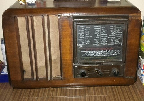 Radio safar epoca valvole - radio, a