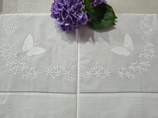 Set Lenzuola ricamate in puro