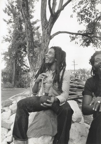 Bob marley fumo iconica foto - fumo,