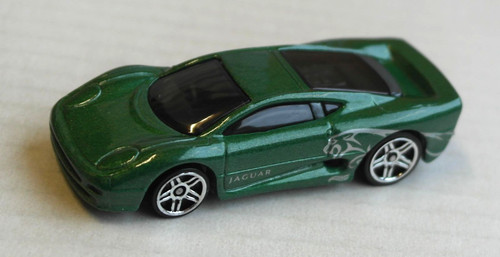 Hot wheels jaguar 220 verde - wheels, xj