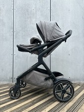 Carrozzina Nuna Demi Grow -